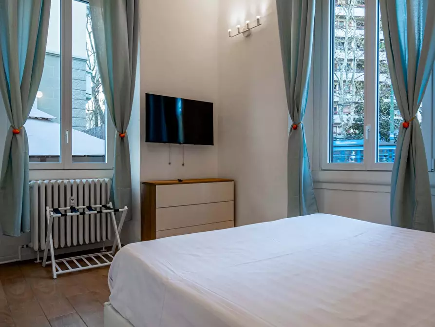 Immagine 46 di Appartamento in affitto  in Via Giovanni Pascoli4 a Milano