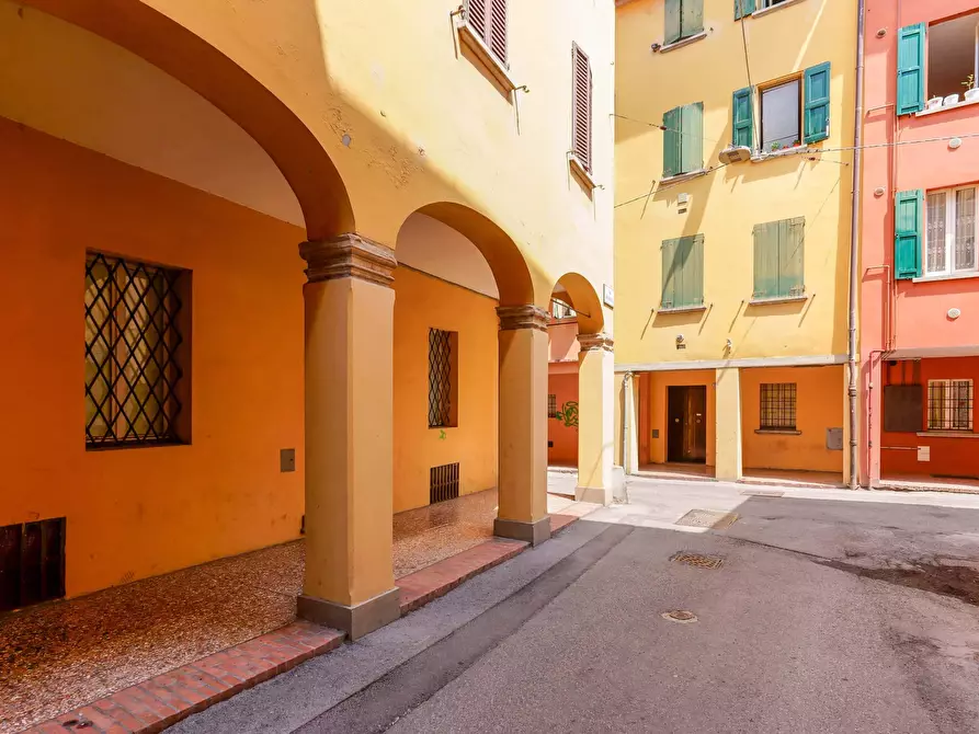Immagine 25 di Appartamento in affitto  in Via Mirasole10 a Bologna