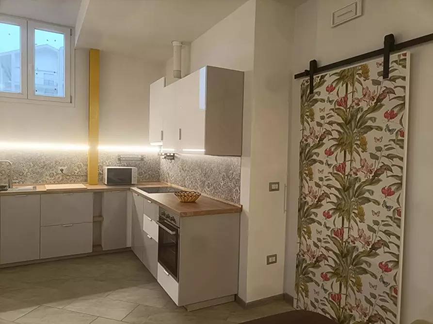 Immagine 15 di Camera in affitto  in Via Castellammare13 a Milano