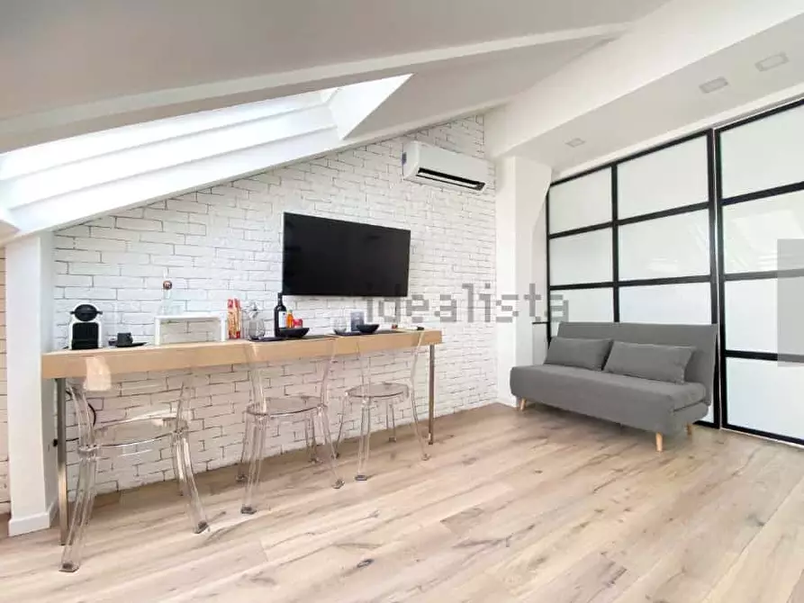 Immagine 14 di Appartamento in affitto  in Via Domodossola7 a Milano