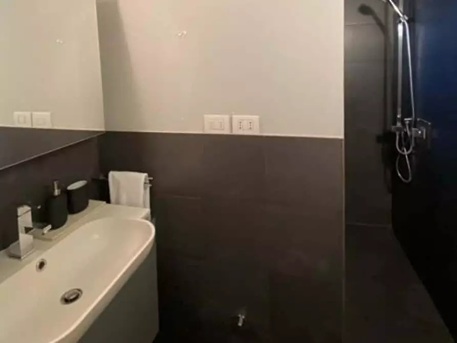 Immagine 15 di Appartamento in affitto  in Via Marghera37 a Milano