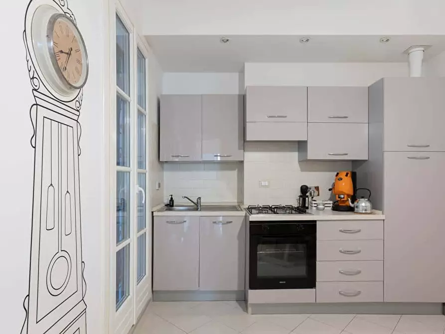 Immagine 14 di Appartamento in affitto  in Piazza della Borsa4 a Trieste