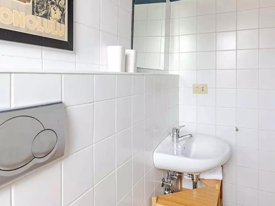 Immagine 10 di Appartamento in affitto  in Via Gaetano de Castillia24 a Milano