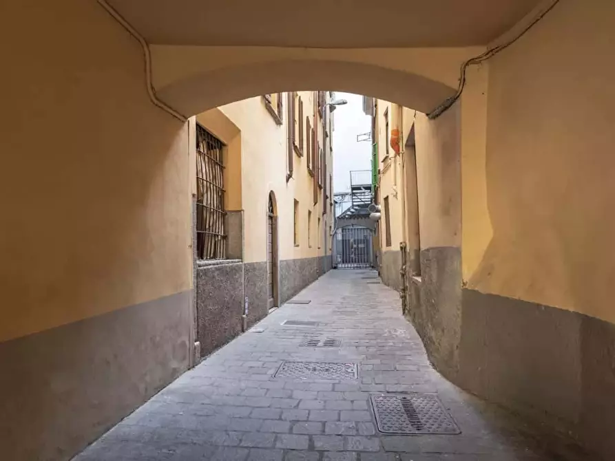Immagine 29 di Appartamento in affitto  in Vicolo Duomo a Como