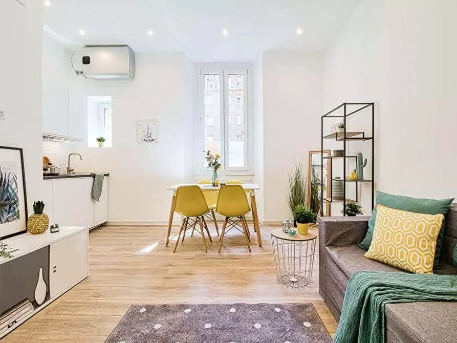 Immagine 2 di Appartamento in affitto  in Viale Tunisia2 a Milano