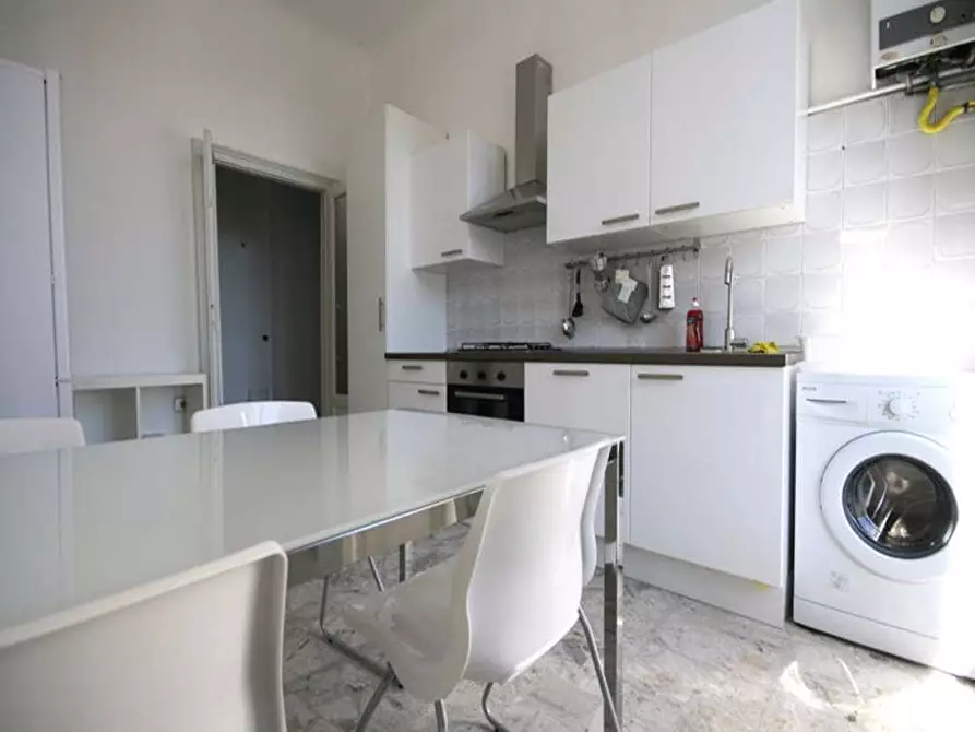 Immagine 6 di Camera in affitto  in Viale Romagna76 a Milano