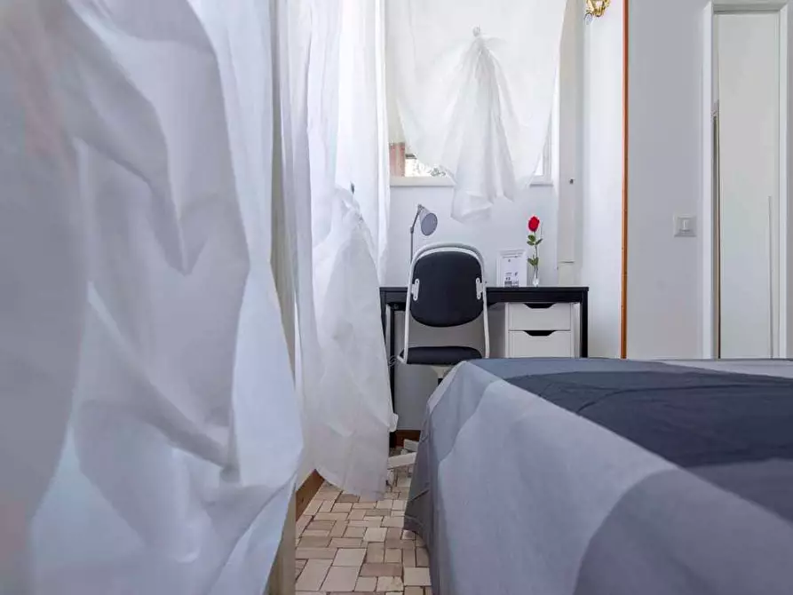 Immagine 1 di Camera in affitto  in Viale Legioni Romane5 a Milano