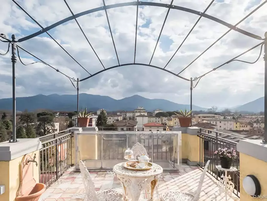 Immagine 20 di Appartamento in affitto  in Via Nottolini316 a Lucca