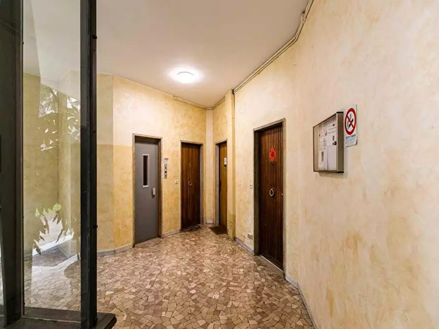 Immagine 20 di Camera in affitto  in Via Moncalvo31 a Milano