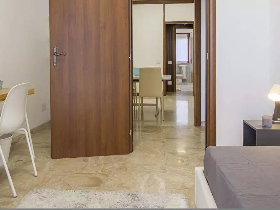 Immagine 2 di Camera in affitto  in Via Savona110 a Milano