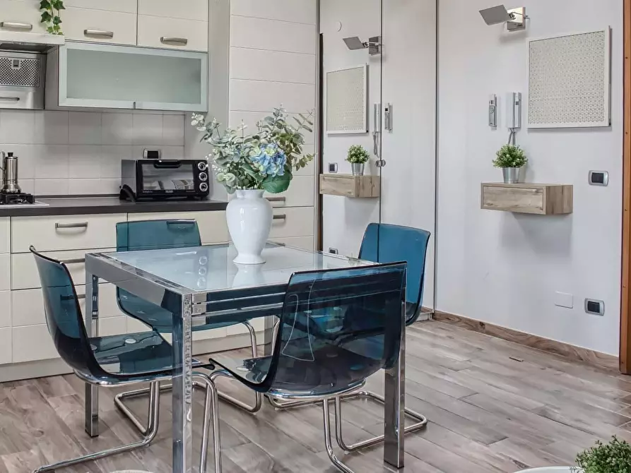 Immagine 13 di Appartamento in affitto  in Via Volvinio46 a Milano