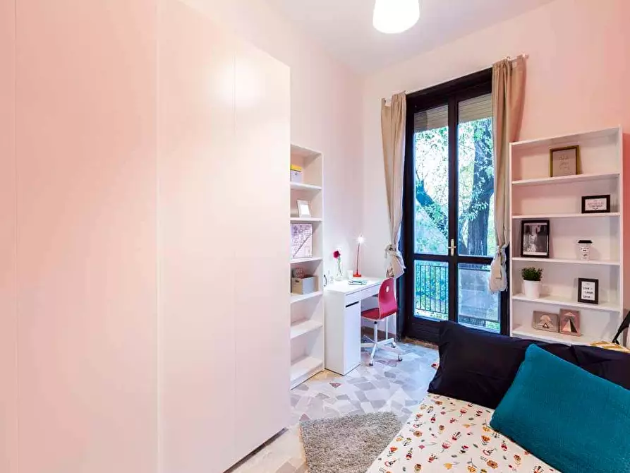 Immagine 13 di Camera in affitto  in Corso di Porta Romana116 a Milano