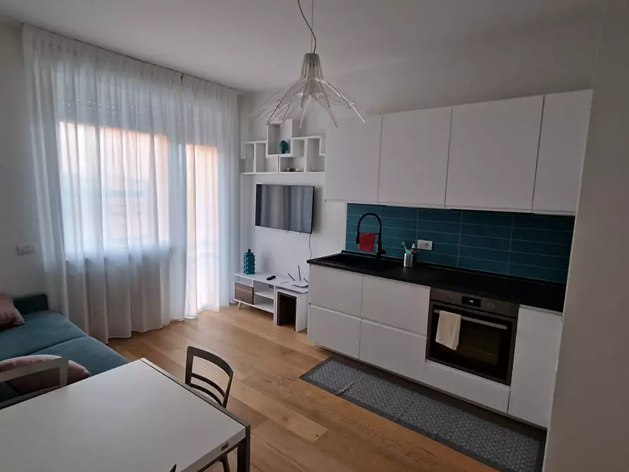 Immagine 4 di Appartamento in affitto  in Via Mac Mahon45 a Milano