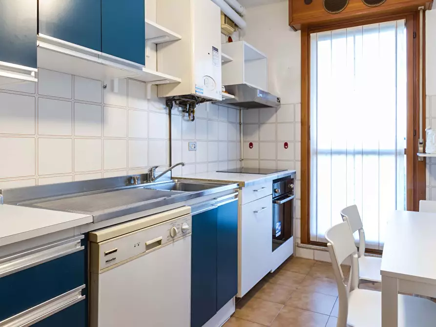 Immagine 6 di Camera in affitto  in Via dei Missaglia13 a Milano