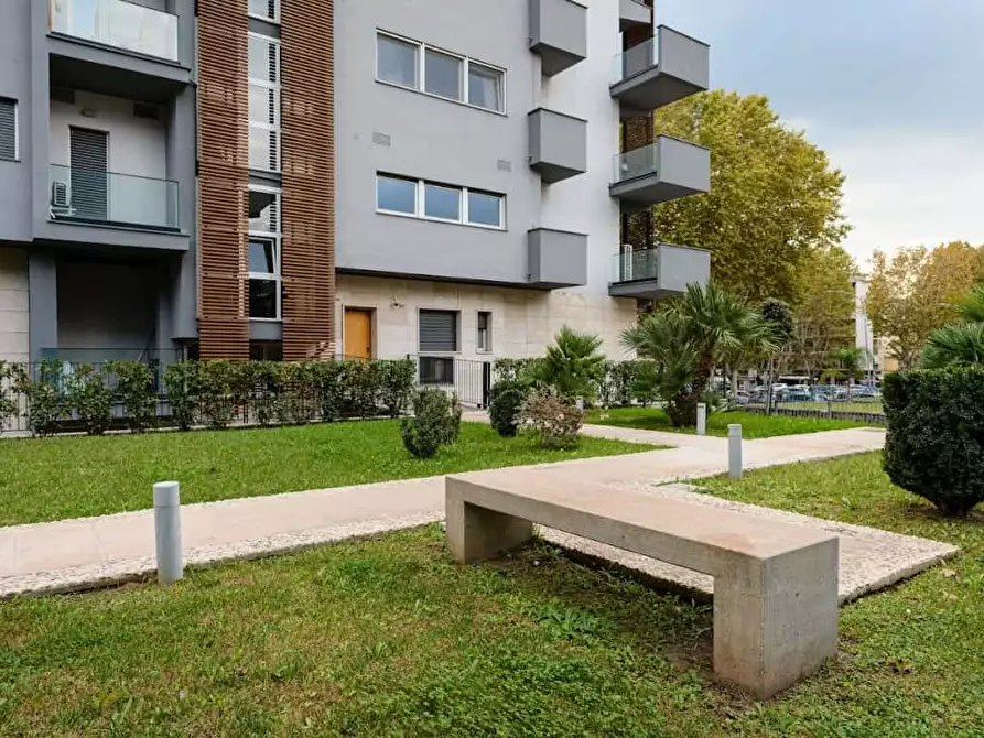 Immagine 11 di Appartamento in affitto  in Viale Beethoven26 a Roma