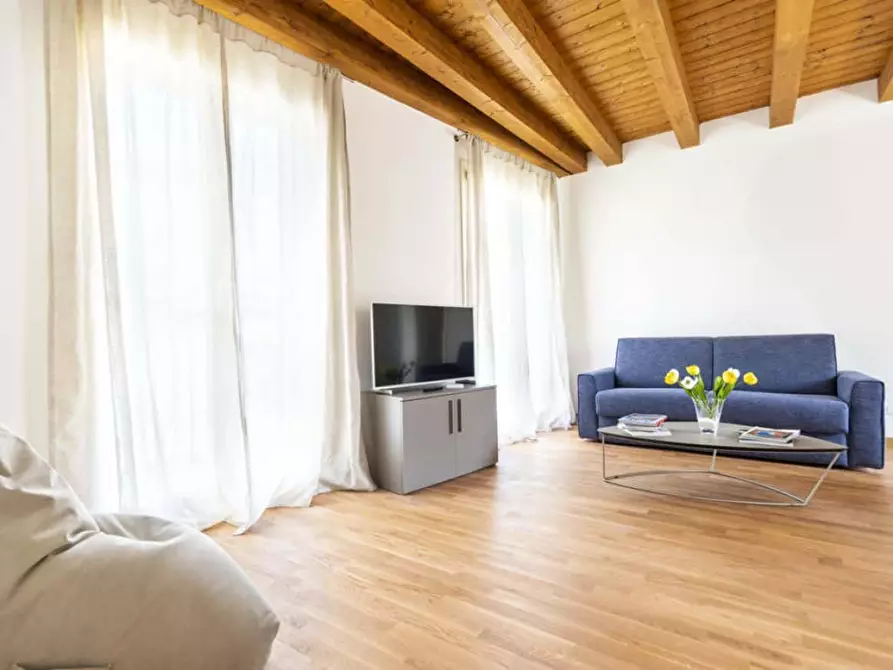 Immagine 3 di Appartamento in affitto  in Via dei Cassari48 a Palermo