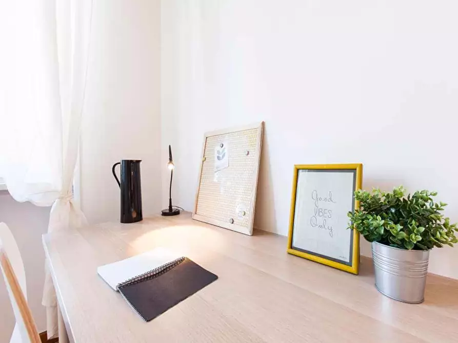 Immagine 7 di Camera in affitto  in Viale Emilio Caldara9 a Milano