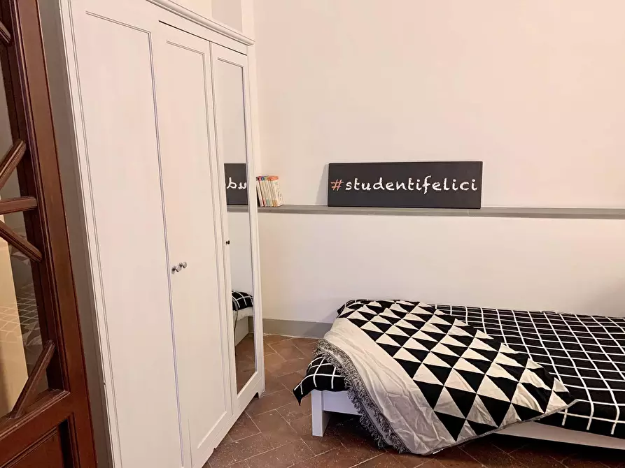 Immagine 2 di Camera in affitto  in Via Sant'Antonino13 a Firenze