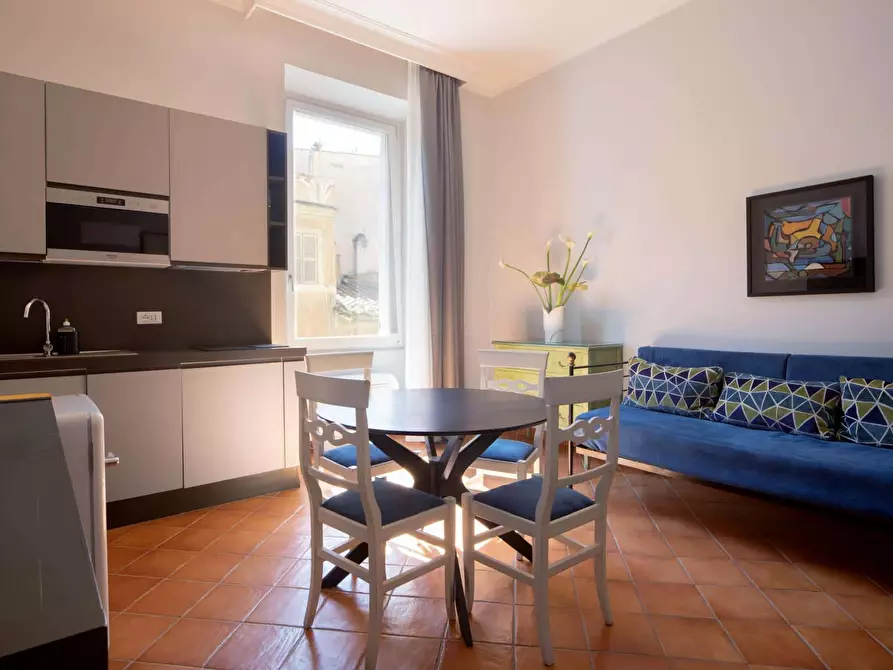Immagine 10 di Appartamento in affitto  in Via Cavour310 a Roma