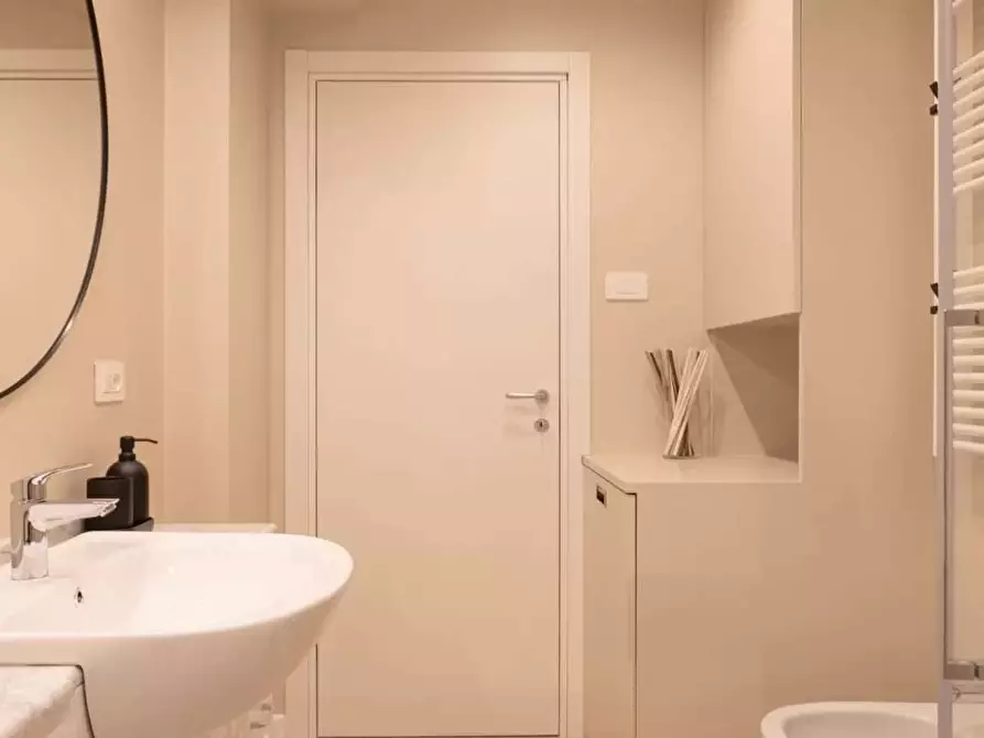 Immagine 5 di Appartamento in affitto  in Via Meloria8 a Milano