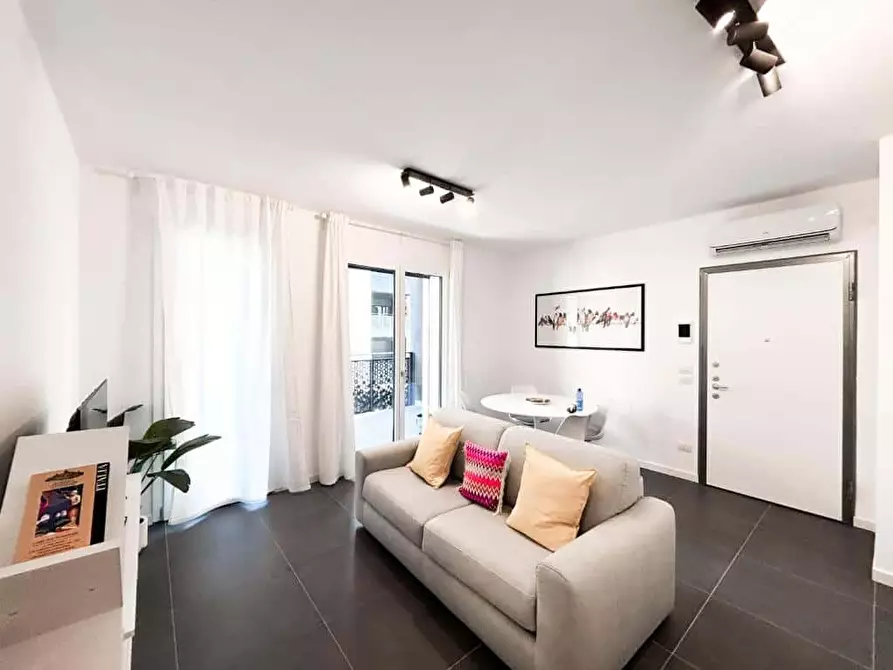 Immagine 12 di Appartamento in affitto  in Via Giovanni Battista Piranesi18 a Milano