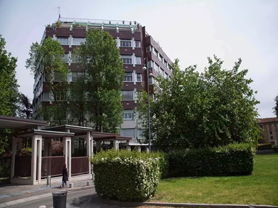 Immagine 10 di Camera in affitto  in Via Conca del Naviglio37A a Milano