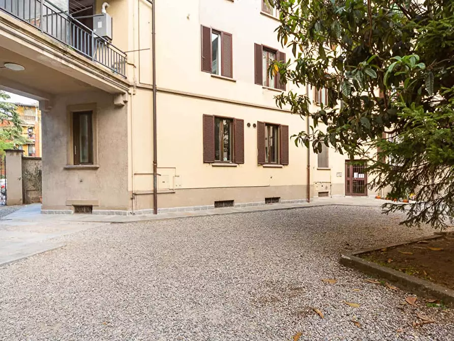 Immagine 37 di Appartamento in affitto  in Viale Nazario Sauro5 a Milano