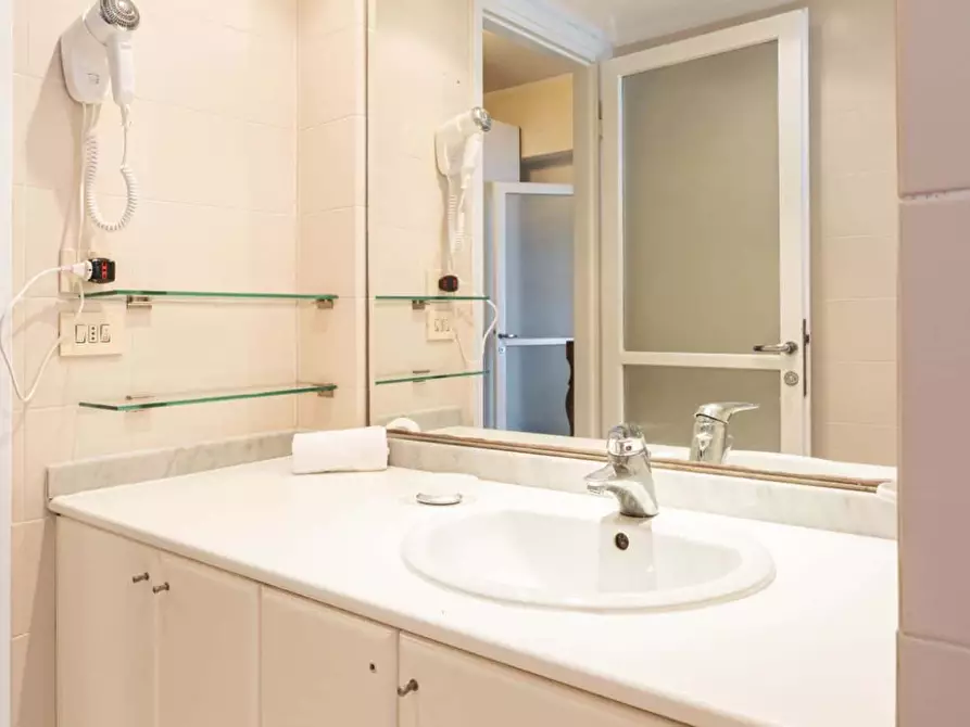 Immagine 46 di Appartamento in affitto  in Piazzale Lagosta9 a Milano