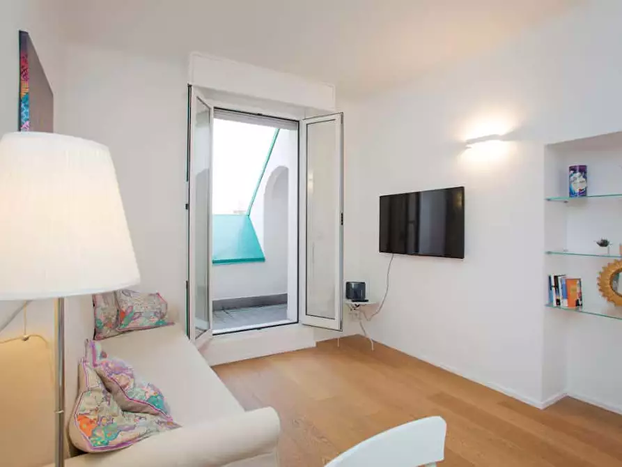 Immagine 2 di Appartamento in affitto  in Piazza Borromeo5 a Milano