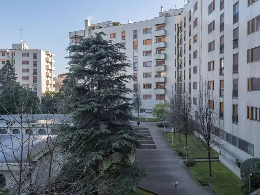 Immagine 19 di Appartamento in affitto  in Via Val di Sole22 a Milano