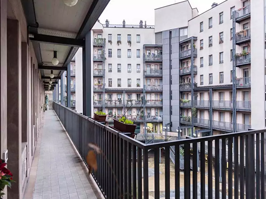 Immagine 18 di Camera in affitto  in Viale Monte Santo8 a Milano