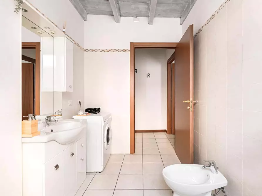 Immagine 7 di Appartamento in affitto  in Via Milano229 a Como