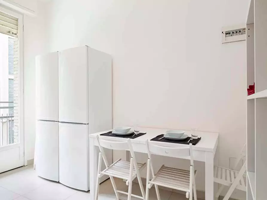 Immagine 4 di Camera in affitto  in Via Tiziano18 a Milano