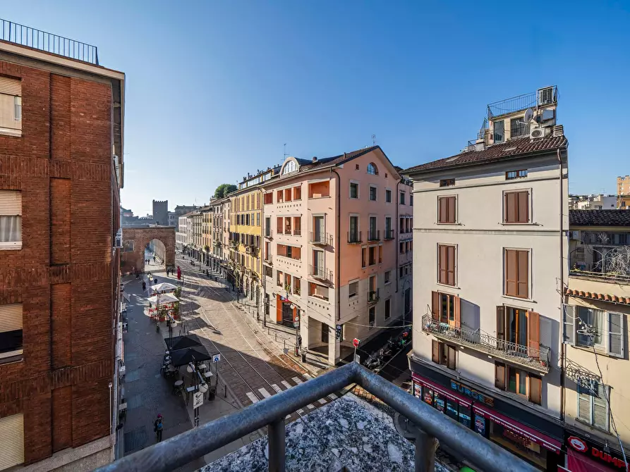 Immagine 58 di Appartamento in affitto  in Via Urbano III1 a Milano