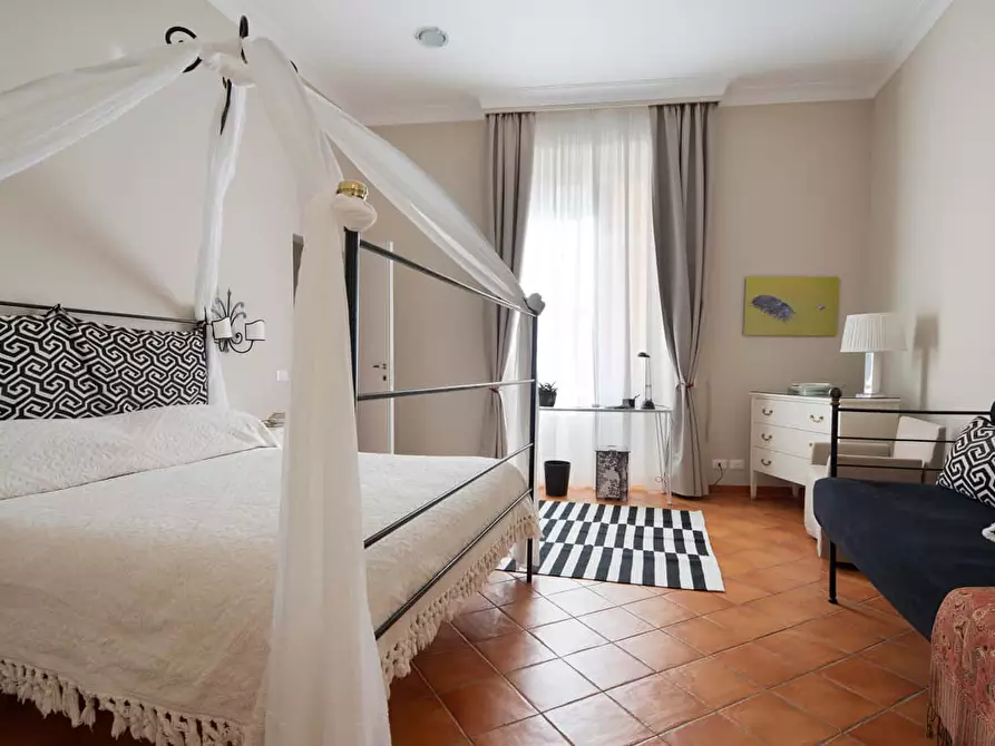 Immagine 16 di Appartamento in affitto  in Via Cavour310 a Roma
