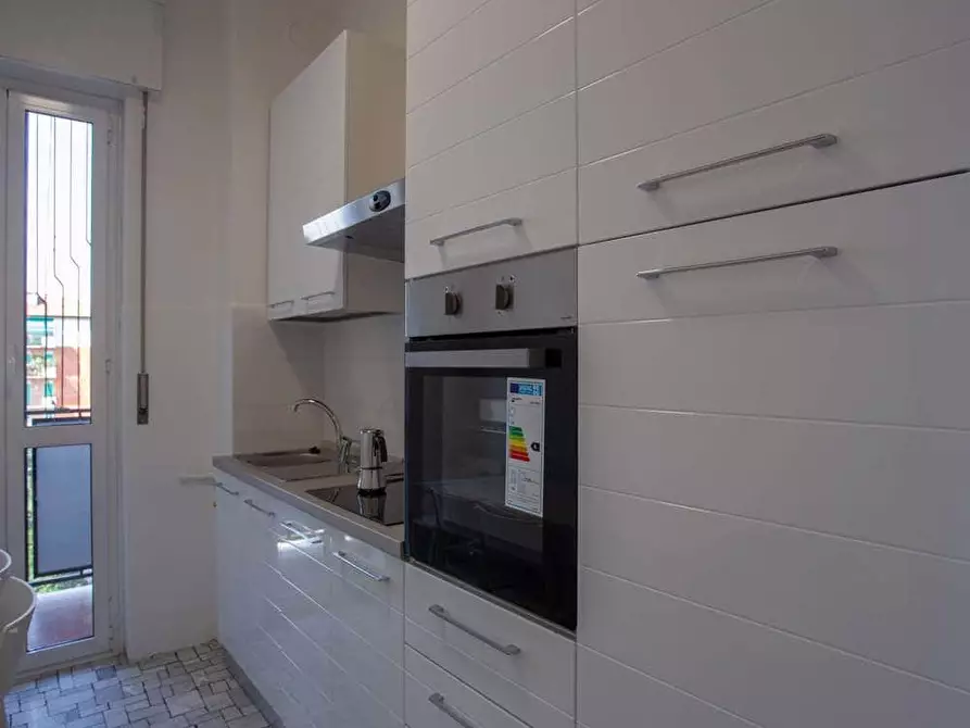 Immagine 39 di Camera in affitto  in Viale San Gimignano4 a Milano