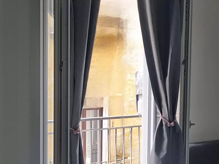 Immagine 26 di Camera in affitto  in Via dei Tribunali268 a Napoli