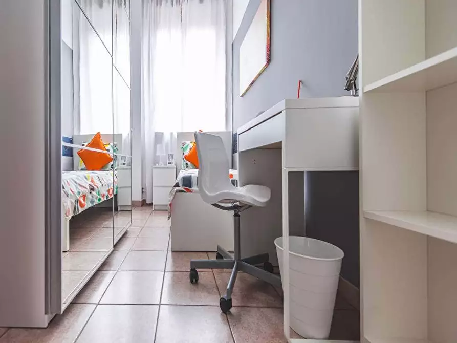 Immagine 6 di Camera in affitto  in Via Giuseppe Frua22 a Milano