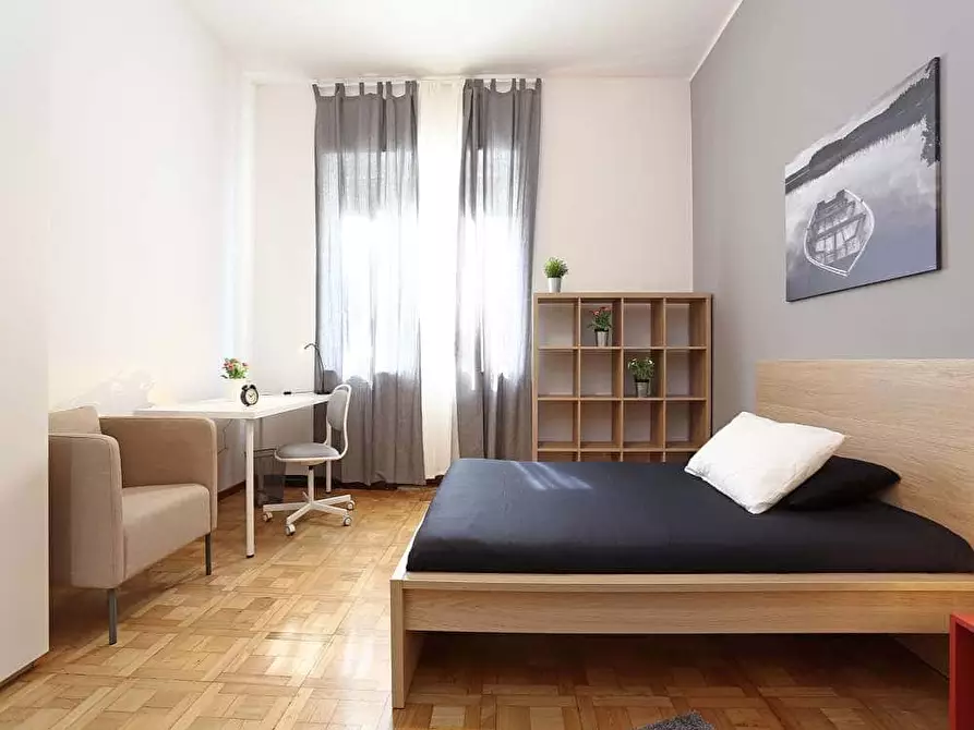 Immagine 1 di Camera in affitto  in Via Rodolfo Lanciani1 a Roma