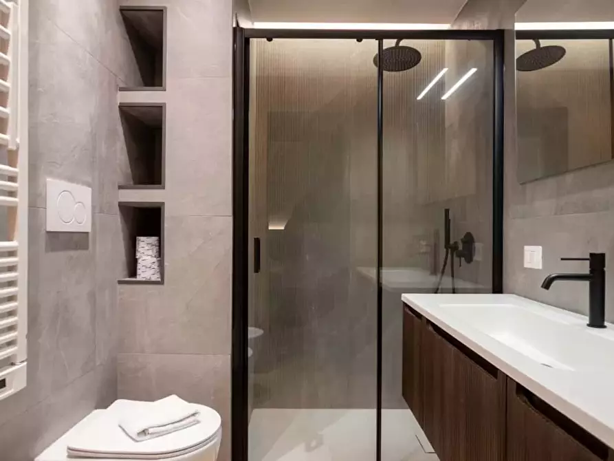 Immagine 11 di Appartamento in affitto  in Viale Beatrice d'Este20 a Milano