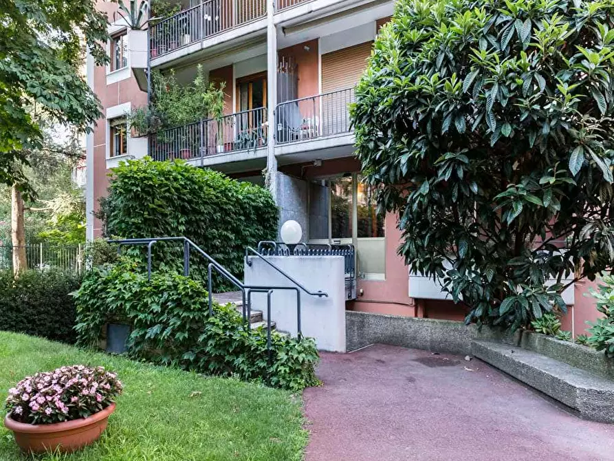 Immagine 27 di Camera in affitto  in via Rosa Vergani Marelli2 a Milano