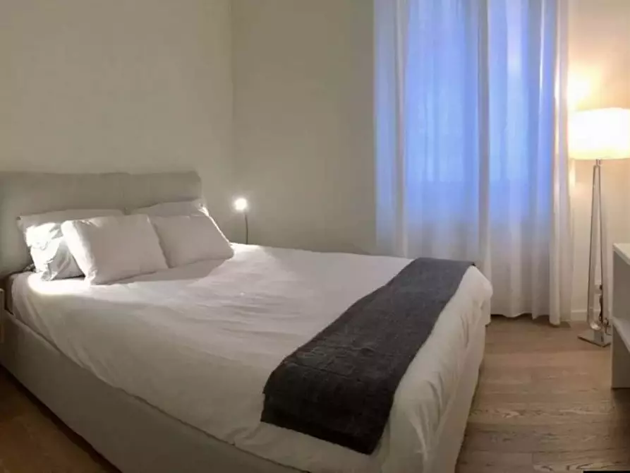 Immagine 13 di Appartamento in affitto  in Via Federico Confalonieri a Milano