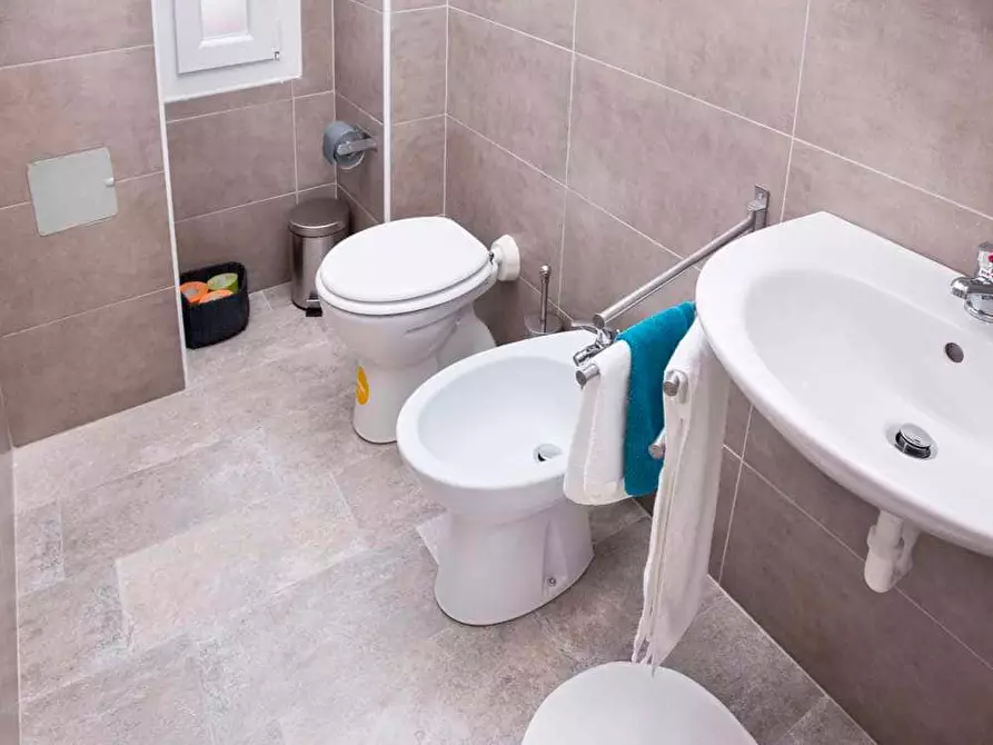 Immagine 36 di Camera in affitto  in Viale Carlo Espinasse12 a Milano