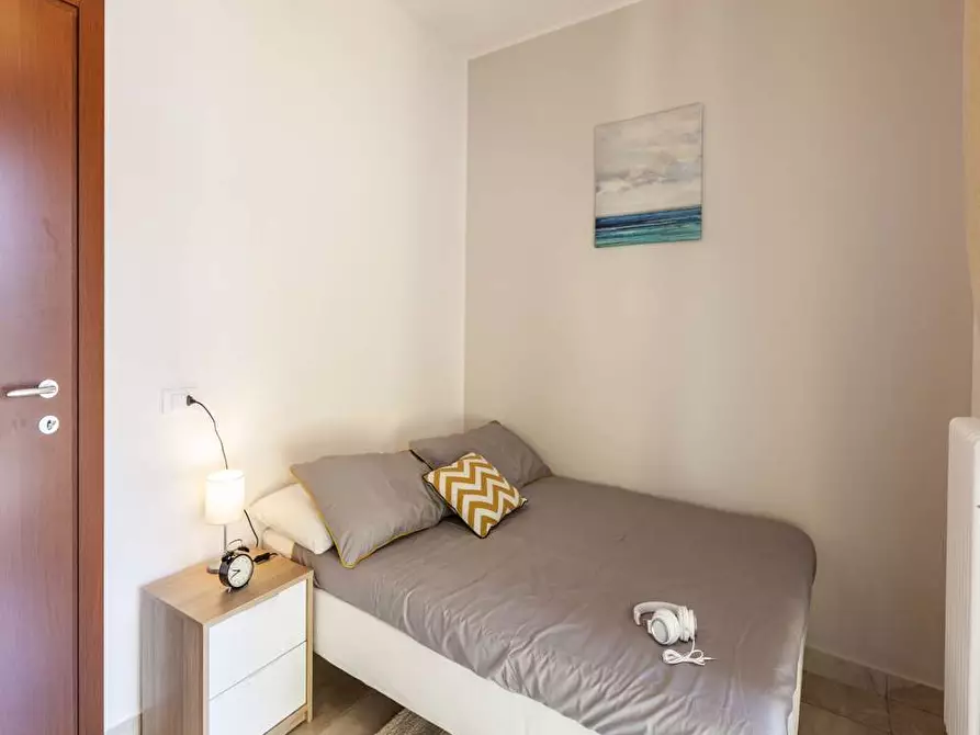 Immagine 3 di Camera in affitto  in Via Giuseppe Regaldi19 a Milano