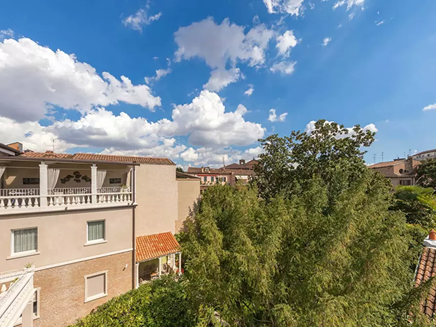 Immagine 13 di Camera in affitto  in Via Armari11 a Ferrara