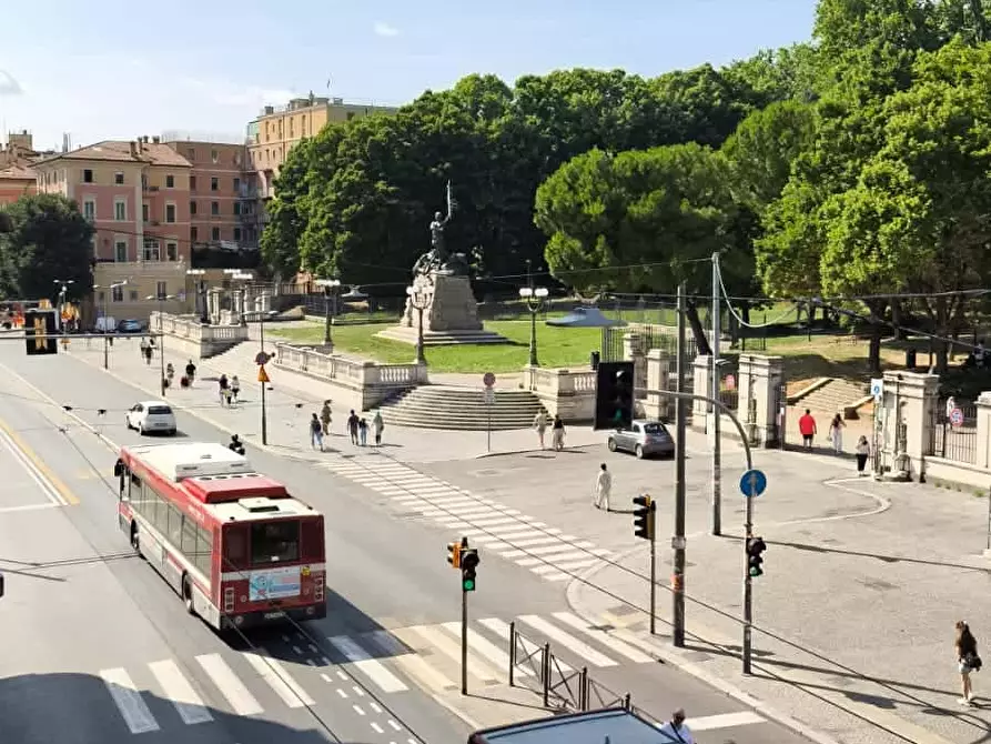 Immagine 87 di Appartamento in affitto  in Via Irnerio9 a Bologna