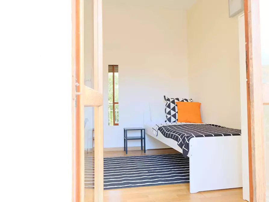 Immagine 4 di Camera in affitto  in Via Pola5 a Cagliari