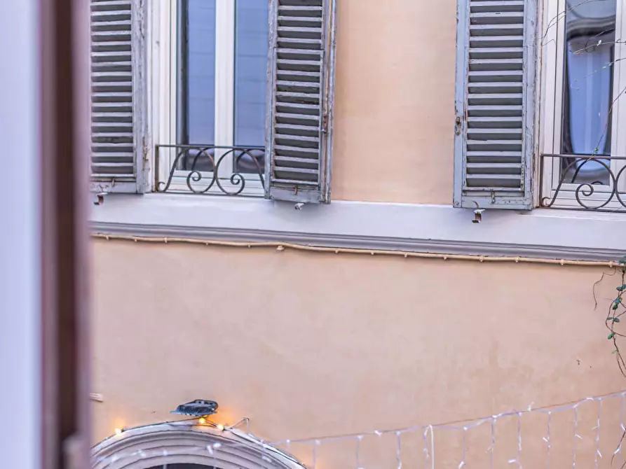 Immagine 17 di Appartamento in affitto  in Via della Madonna dei Monti15 a Roma