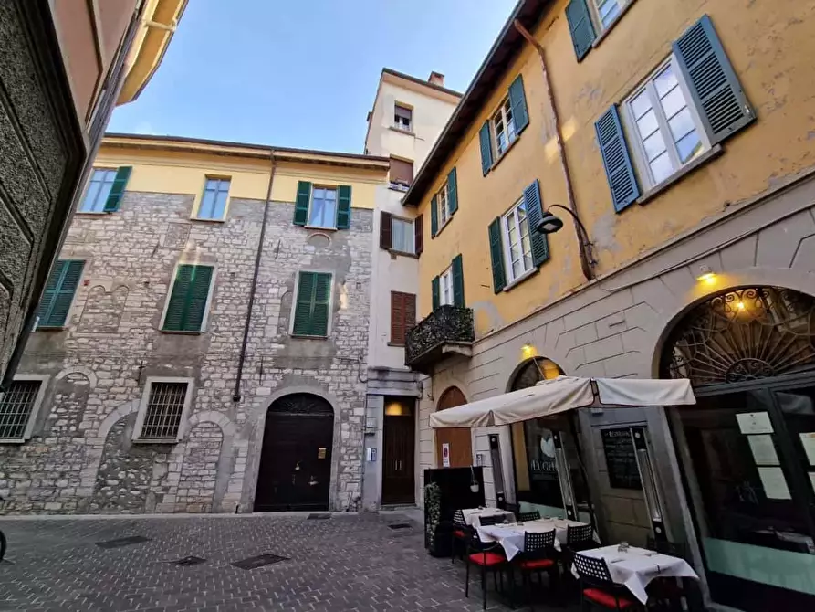 Immagine 41 di Appartamento in affitto  in Via Bonanomi14 a Como