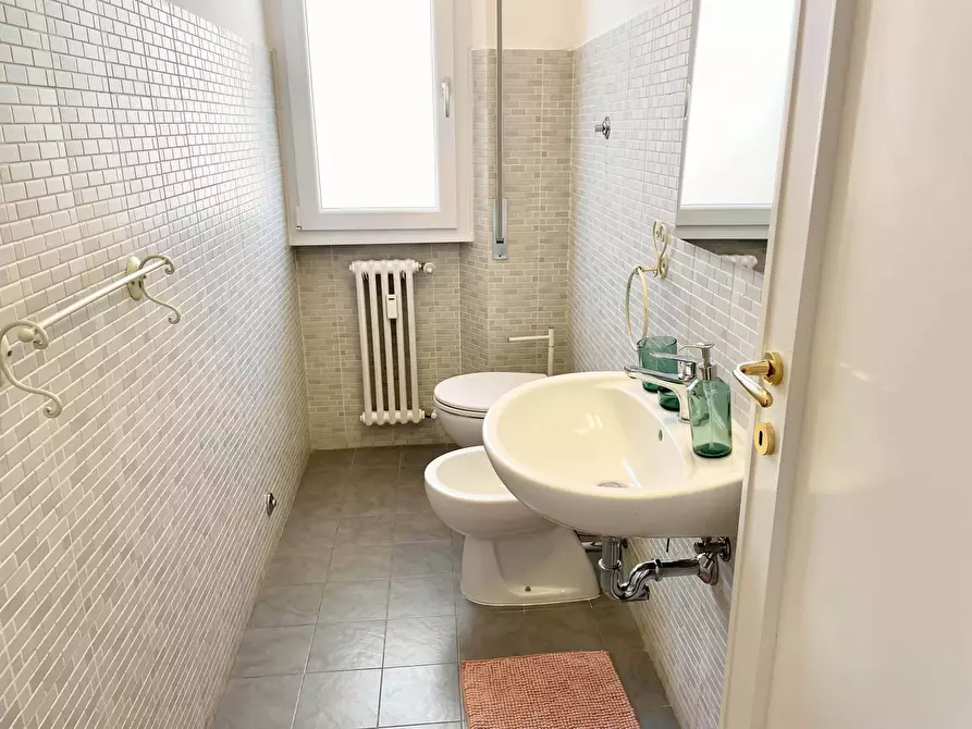 Immagine 15 di Camera in affitto  in Via Quintino Sella44 a Firenze